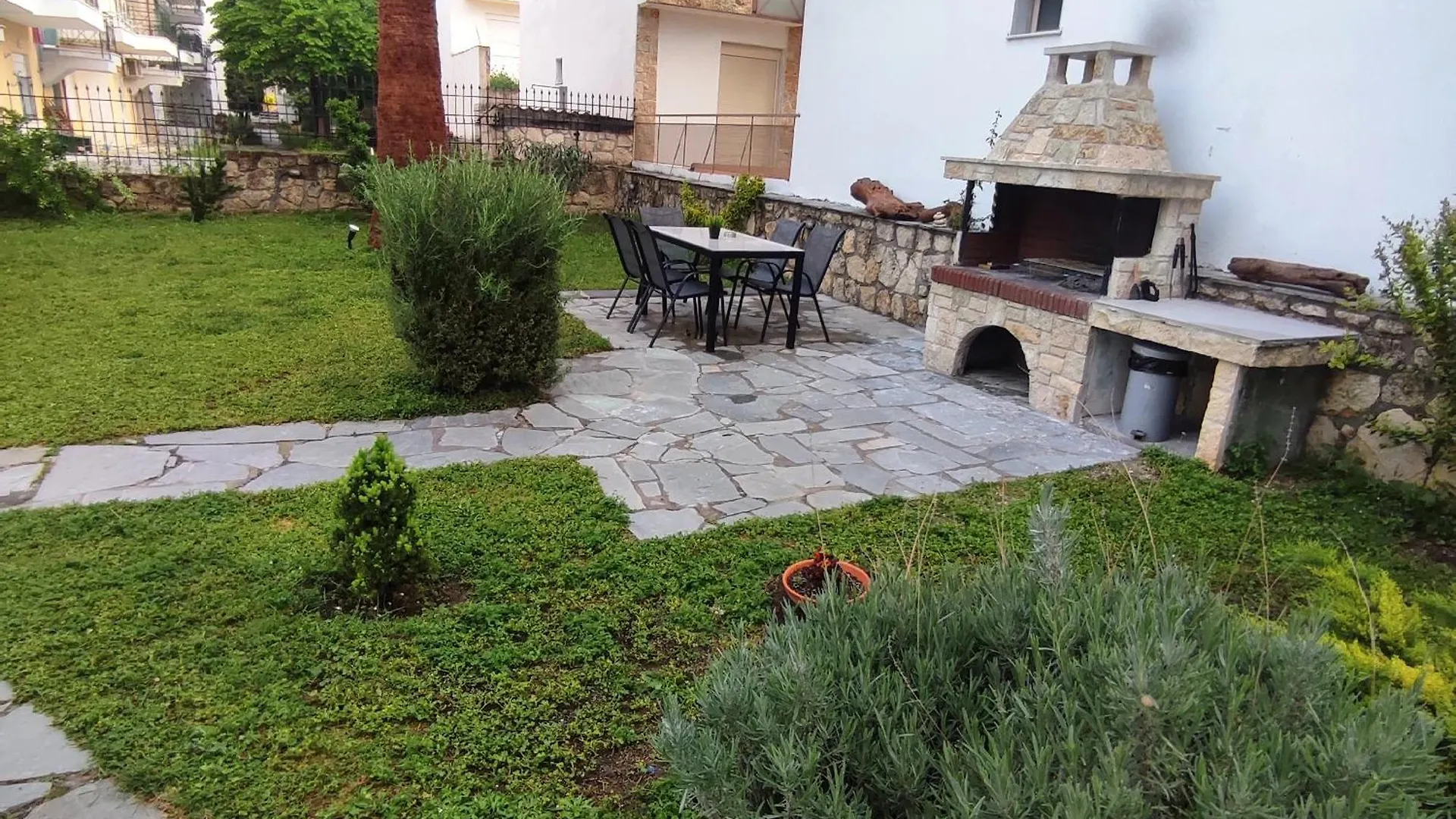 R&T Apartments Kallithea  Griechenland