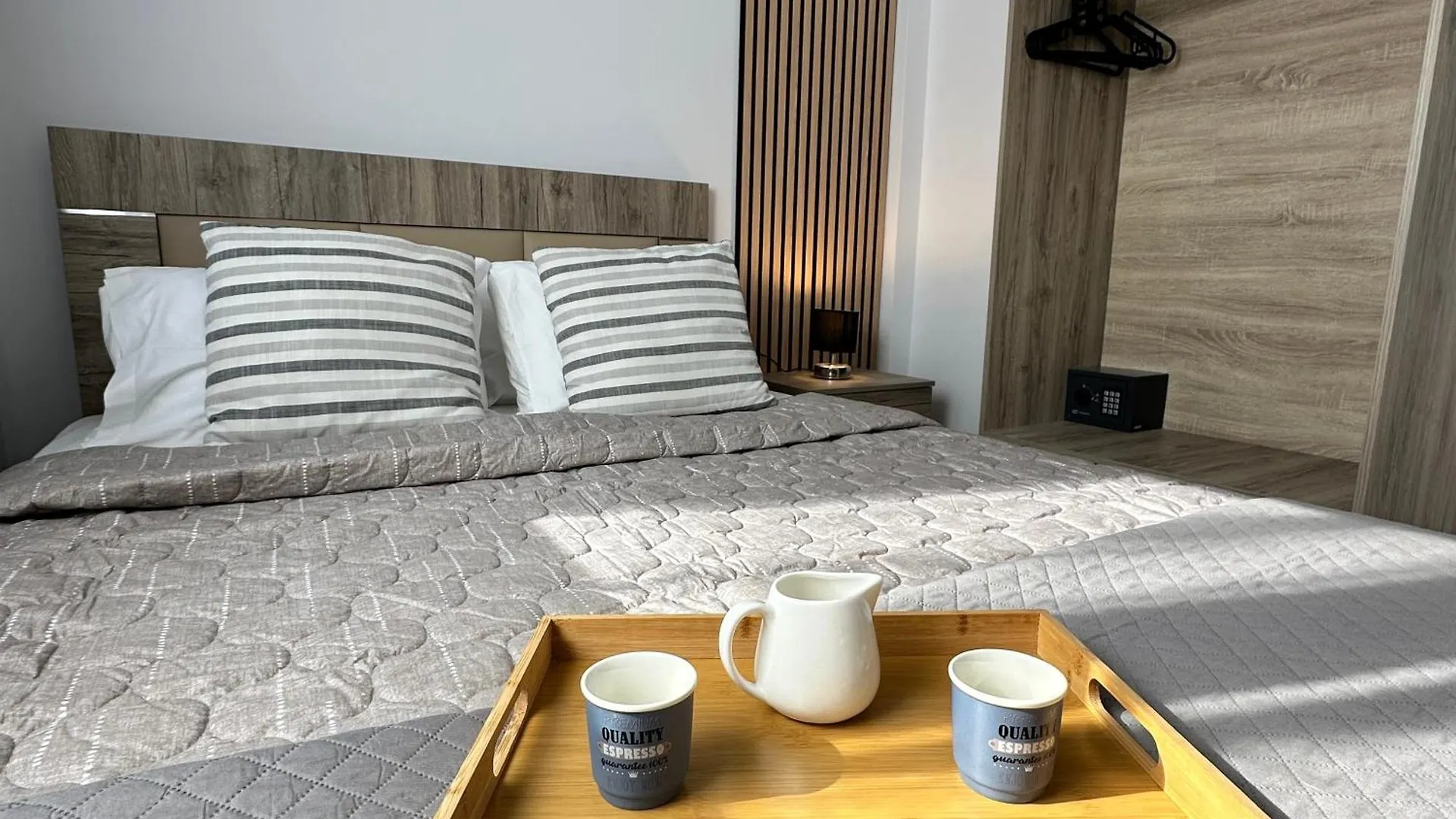R&T Apartments Kallithea