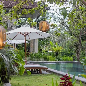  Villa Suara Air Luxury Indonesien