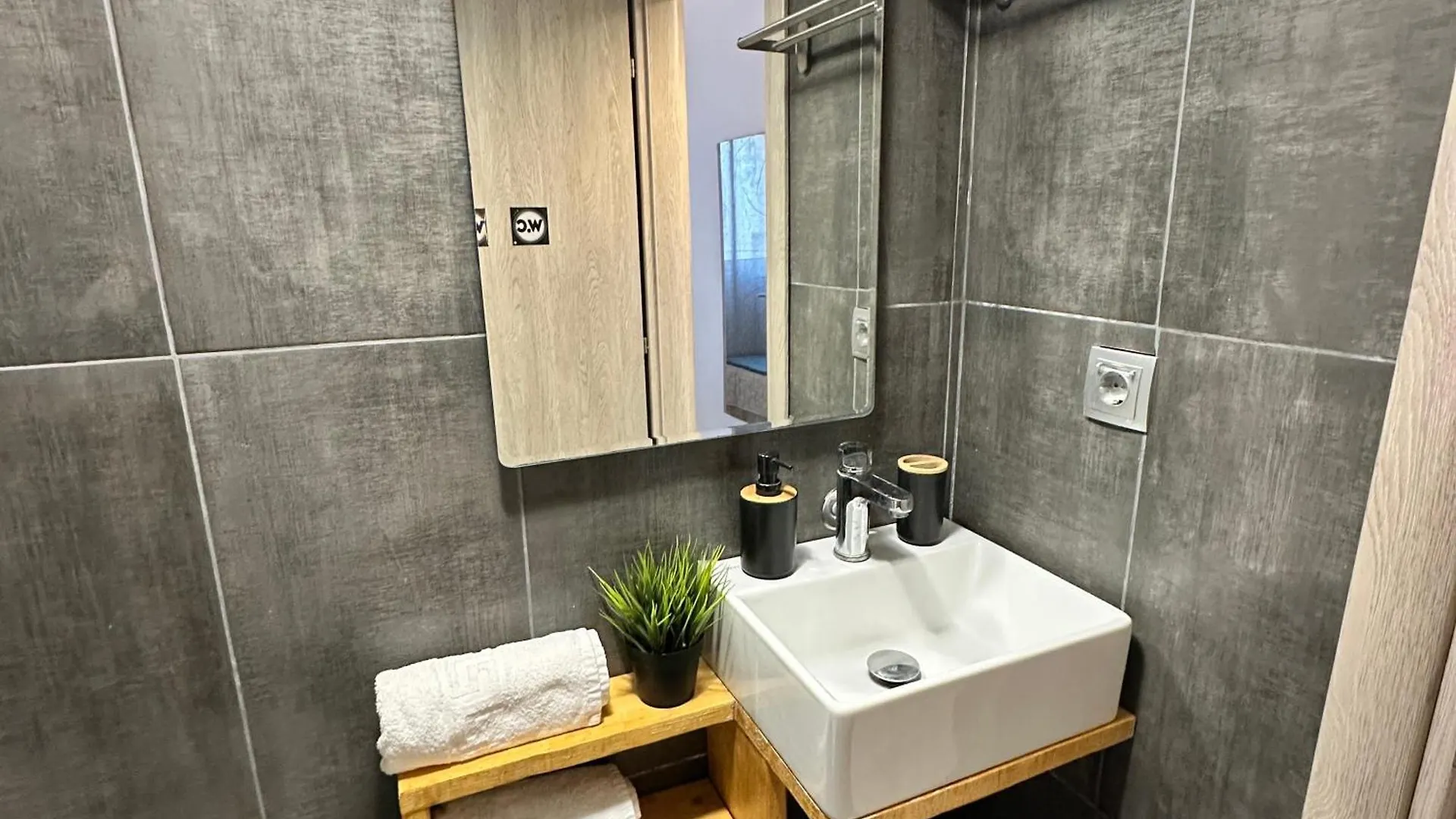 R&T Apartments Kallithea  Greece